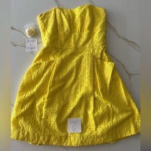 Size 6 Lilly Pulitzer dress. Good condition.